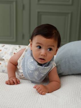Baby-Outfits-Set of baby sleepsuit and bandana