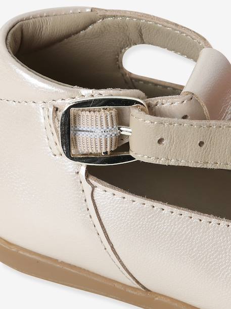 Baby girl's leather Mary Janes with buckle iridescent beige+white - vertbaudet enfant 
