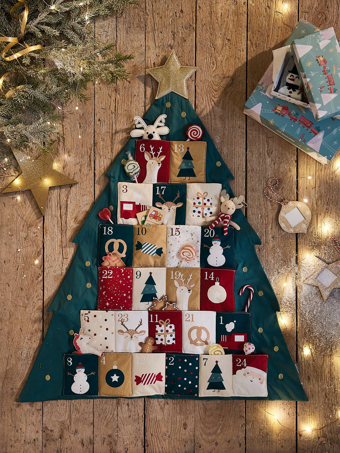 Felt Christmas Tree Advent Calendar Tutorial - Part 1 - Eat Pray Create