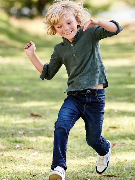 Here’s how I’d translate that title for UK customers, following your rules:Straight morphological slim jean for boy Dark Blue+Denim Blue - vertbaudet enfant 
