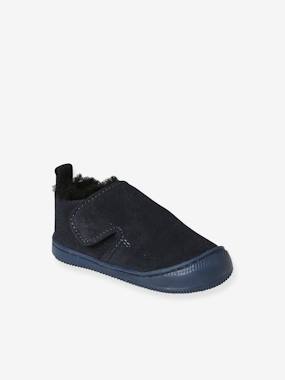Shoes-Boys Footwear-Indoor Shoes in Smooth Leather with Fur Lining & Hook-&-Loop Strap, for Babies