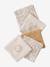 Coffret cadeau naissance 8 pièces : 1 hochet, 1 tapis à langer nomade, 5 lingettes, 1 pochette blanc imprimé+ocre+vert imprimé - vertbaudet enfant 